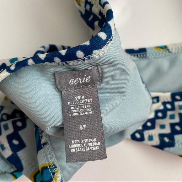 Aerie || Hi-Leg Cheeky Geometric Stripe Bikini 32B - Picture 7 of 7